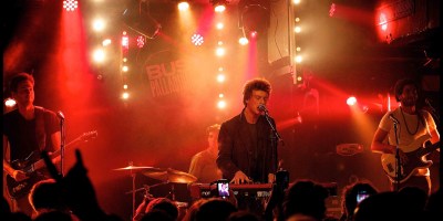 Bast sur la scène du Bus Palladium. ©️ JM Auclair