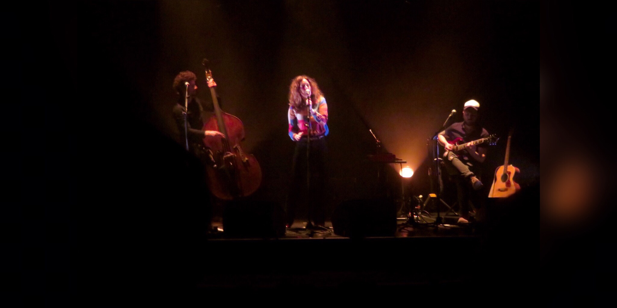 Auren, Mathieu et Romain sur la scène des Trois Baudets le 20 février 2019. ©️: Xsl1