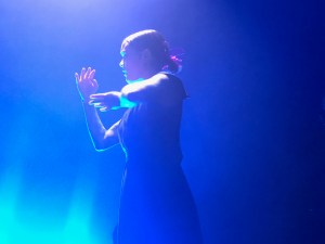 Flèche Love sur la scène du Pan Piper à Paris le 8 Mars 2019.