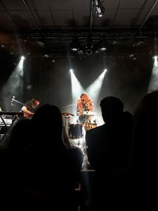 La Bronze sur la scène du Pan Piper à paris le 8 mars 2018.