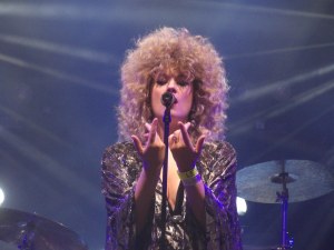 Corine sur la scène du chapiteau W du Printemps de Bourges, samedi 20 avril 2019. © saint_xsl1