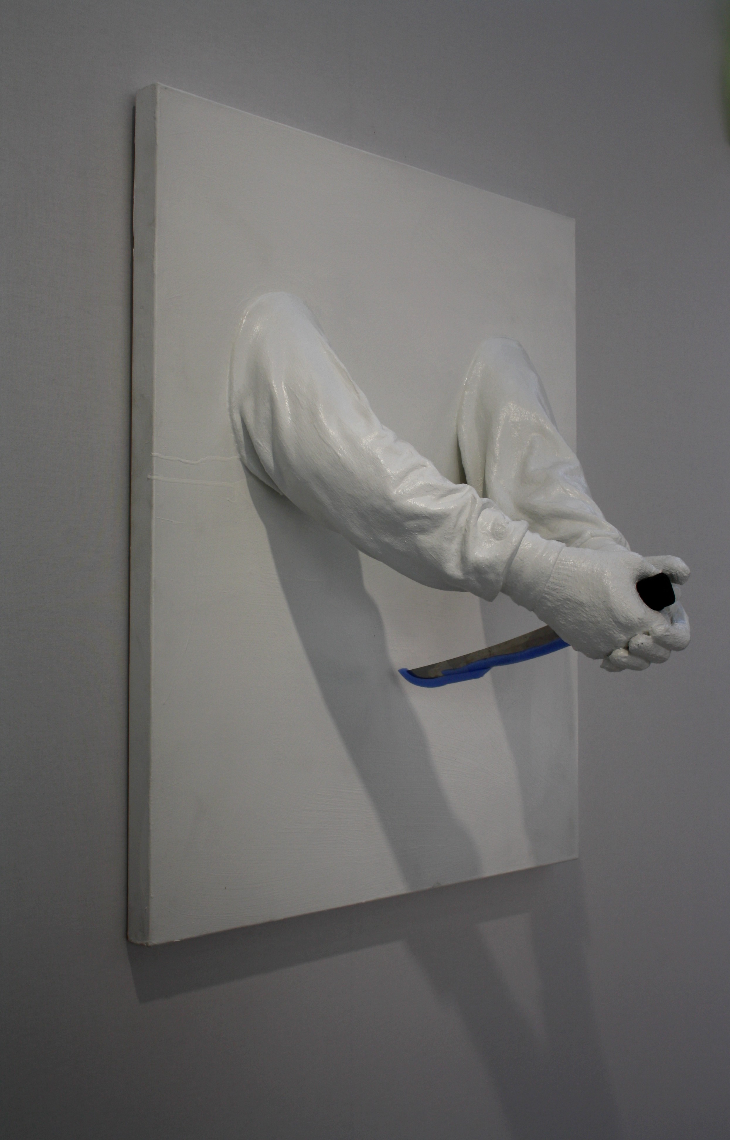 Sculpture et chapeau Art Paris Art Fair 2019