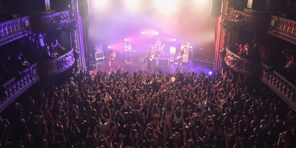 Stuck In The Sound sur la scène du Trianon à paris, le 9 mai 2019.