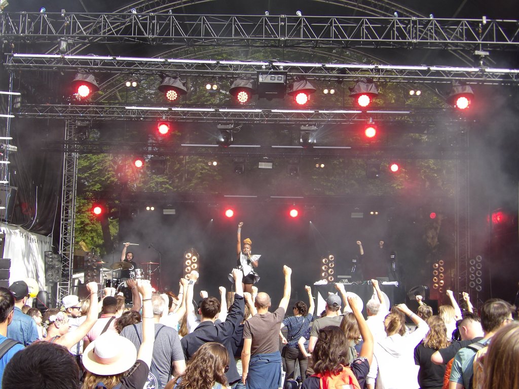 Muthoni Drummer Queen, La Magnifique Society 2019. © @saint_chrislin