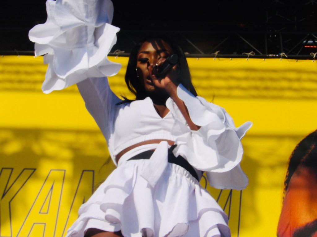 Aya Nakamura, Les Solidarités 2019. ©: @saint_xsl1 // Phenixwebtv.com