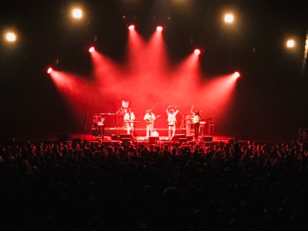 Slim & The Beast, en 1ère partie de Caravan Palace au Zénith de paris le 7 mars 2020.