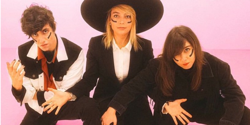 Hyphen Hyphen by Virgile Guinard