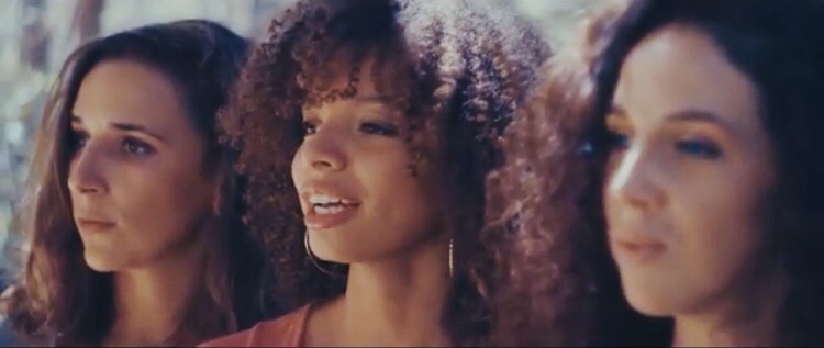 Maë Defays - capture d’écran "La Vie Entière"