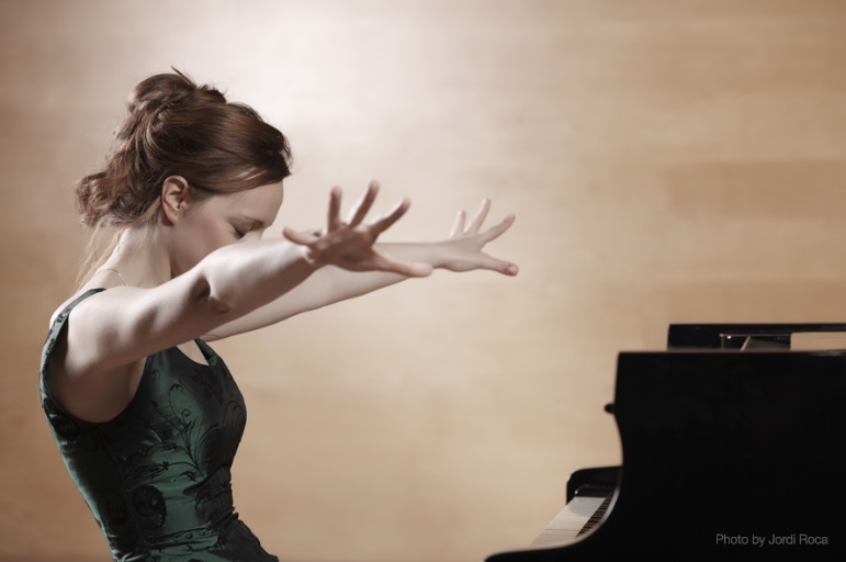 Varvara Rousseau Varvara à la Roques d’Anthéron – Phenixwebtv.com