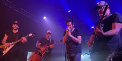 Ambiance électrique au Point Éphémère ce Jeudi 02/06 en compagnie d’Animal Triste & Arman Méliès ( photo personnelle)