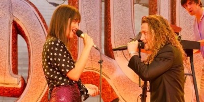 Clara Luciani & Julien Doré en duo pour le Festival de Nîmes sur « Sad & Slow » titre à quatre mains et à la sensibilité commune. ( crédit photo compte Instagram de Mélanie D)