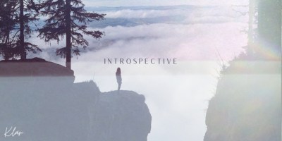 Introspective », le nouvel EP de Klar sorti ce 03/02, ou quand la dream Pop se propose de nous faire voyager en nous même, dans un évanescent décor norvégien. ( Crédit Visuel Klar )