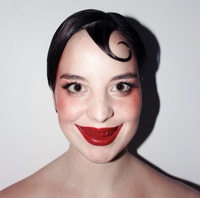 "Delirious", le nouveau single de Yasmin Pigeon est disponible sur toutes les plateformes.