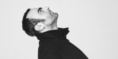 "Hey Friend !", le 3e album de Joseph Chedid est disponible sur toutes les plateformes depuis ce 16 janvier 2025. (C) : Bastien Burger