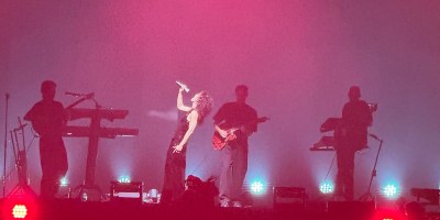 Barbara Pravi sur la scène du W pour le Printemps de Bourges, le 15 avril 2025.