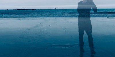 "Arracher les fleurs", le nouvel EP de Bebly est disponible sur toutes les plateformes.