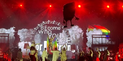 Le groupe de rock Shaka Ponk sur la scène du W au Printemps de Bourges le jeudi 25 avril 2024.