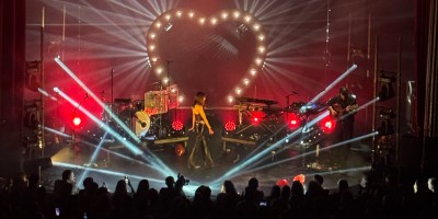 Marie-Flore sur la scène de la Cigale, le 23 mai 2025​