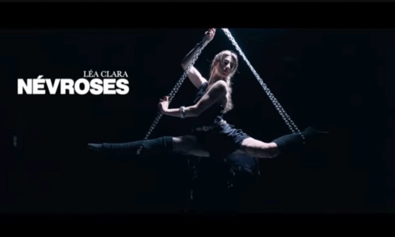 "Névroses", le nouveau single de Léa Clara est disponible sur toutes les plateformes.
