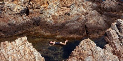 "Réparer", le premier album de Rosemarie est disponible sur toutes les plateformes.