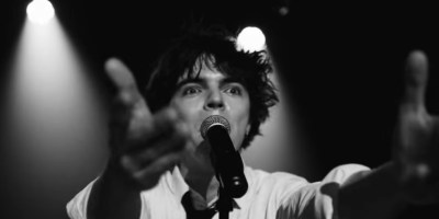 Capture d’écran YouTube du clip "Un Cri Dans Le Métro", de Sam Sauvage.