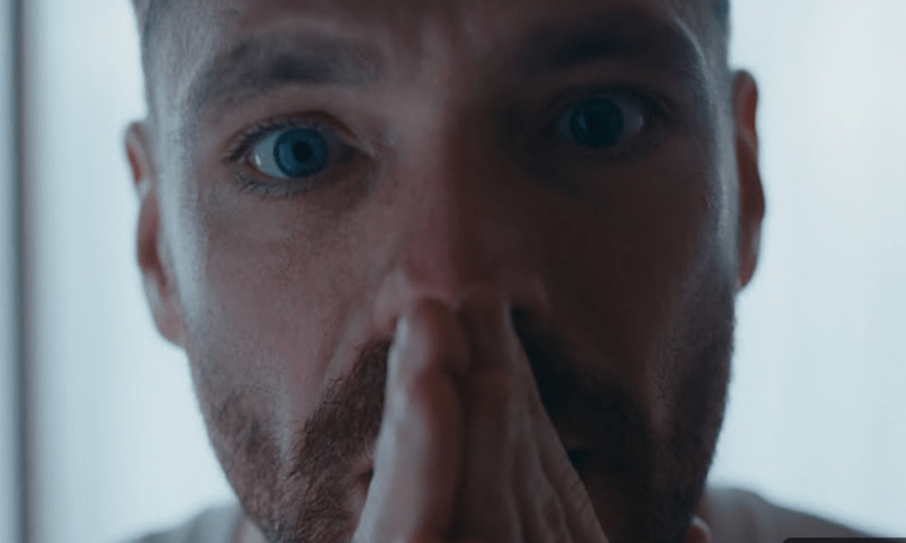 Capture d’écran YouTube du clip "Monster" de Louis Tomlinson